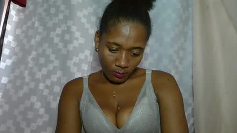 Snapshot of florencia011 chatting on January 23, 8:46 am florencia011 online show from January 23, 8:46 am