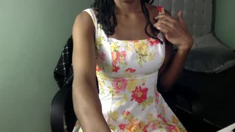 flower748 online show from July 7, 11:35 am