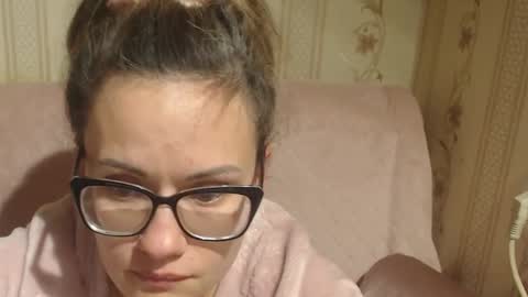 say meow and send tip  online show from October 26, 8:37 pm