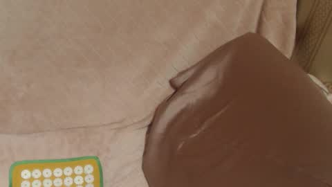 say meow and send tip  online show from December 13, 7:53 pm