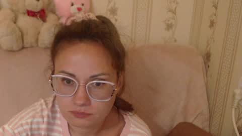 say meow and send tip  online show from June 2, 6:53 pm