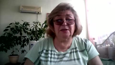 Flowerlower online show from February 12, 9:52 am