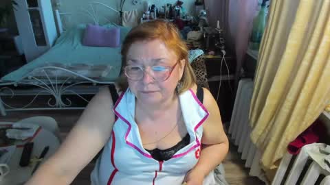 Flowerlower online show from May 14, 6:14 pm
