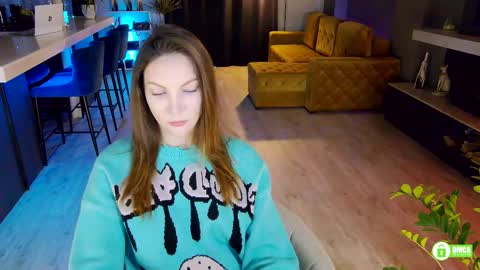 Snapshot of flowerr_powerr chatting on February 9, 5:54 pm Katrin online show from February 9, 5:54 pm