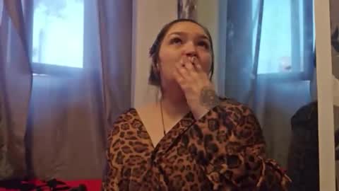 fluffyluna235 online show from December 2, 6:59 am