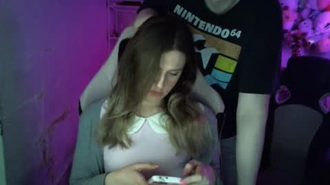 Flux online show from February 18, 3:22 pm