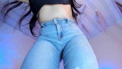 lia online show from October 1, 10:15 pm