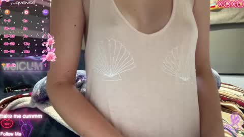 Snapshot of foreverkinkyy chatting on September 12, 6:37 pm Elaine online show from September 12, 6:37 pm