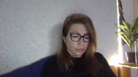 fox_red_lady7 online show from February 9, 7:49 am