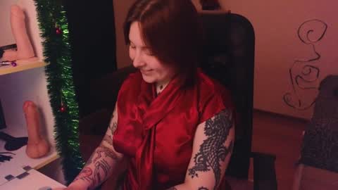 Snapshot of foxgirlandmerguis chatting on December 31, 7:51 pm Belinda online show from December 31, 7:51 pm