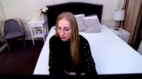 Ana online show from October 28, 7:25 am