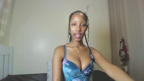 foxyatmidnite online show from May 24, 11:58 pm