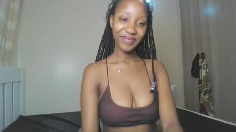 foxyatmidnite online show from May 29, 2:04 pm