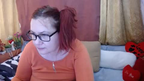 foxydesiree online show from May 18, 9:48 am