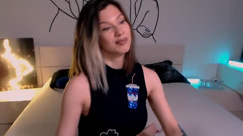 Fox online show from April 4, 11:25 pm