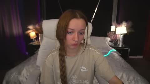 Maya online show from November 3, 1:48 pm