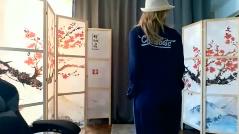 francelune online show from May 31, 4:24 pm