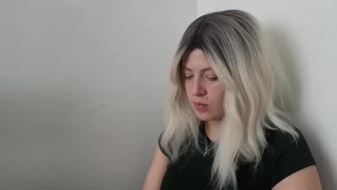 Francesca online show from September 14, 9:01 pm