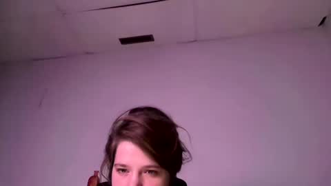 francescafey online show from December 2, 5:42 am