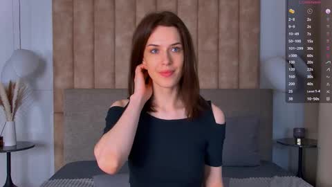 Snapshot of francesday chatting on October 14, 6:38 am Frances online show from October 14, 6:38 am