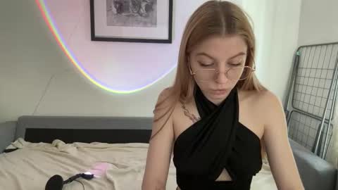 franny_fresh online show from March 22, 9:15 am