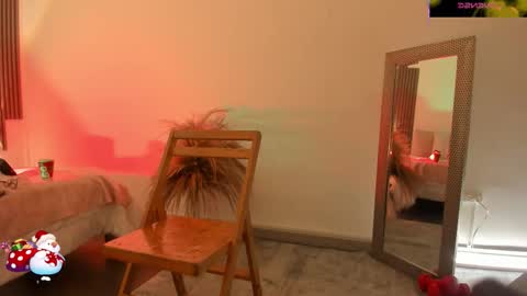 Fransheska online show from December 1, 12:30 pm