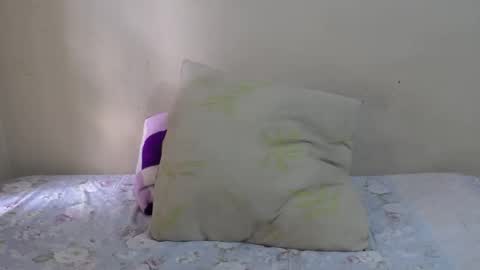 freakiestbunny online show from July 31, 9:43 am