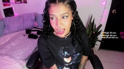 Lia Gomez online show from February 24, 11:52 pm