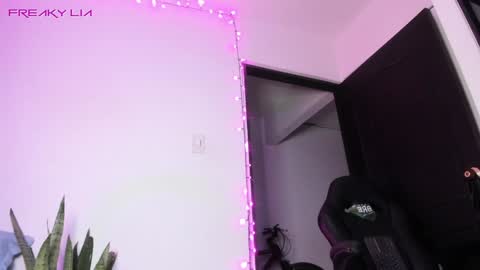 Lia Gomez online show from January 16, 1:37 am