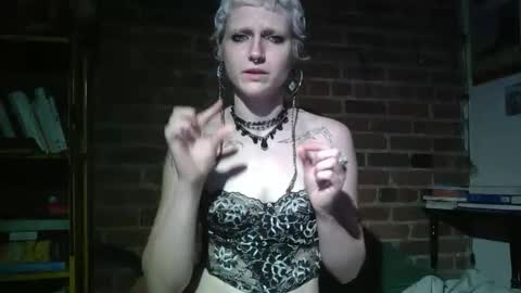 Lily Red online show from May 14, 2:39 am