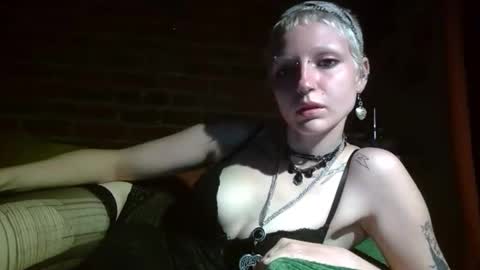 Lily Red online show from May 25, 2:43 am