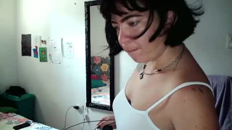 fresiitaa_1 online show from July 16, 7:07 pm