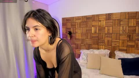 Freya online show from May 18, 2:23 pm