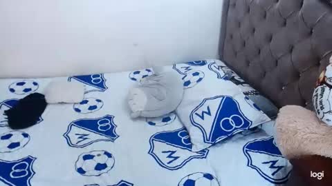 Snapshot of fridaaa_ chatting on September 9, 3:34 pm Frida online show from September 9, 3:34 pm