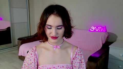 Frida online show from December 21, 1:21 pm