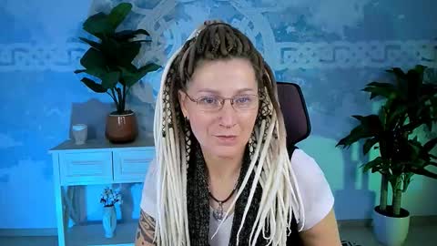 Frida Tander online show from December 14, 5:13 am