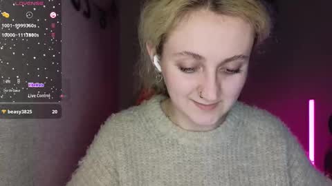 Snapshot of frosty_blueberries4 chatting on March 1, 2:44 pm ANA online show from March 1, 2:44 pm