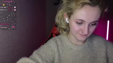Snapshot of frosty_blueberries4 chatting on January 20, 4:12 pm ANA online show from January 20, 4:12 pm