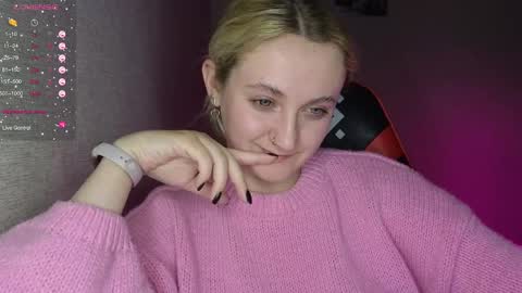 Snapshot of frosty_blueberries4 chatting on February 21, 9:43 pm ANA online show from February 21, 9:43 pm