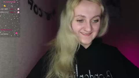 Snapshot of frosty_blueberries4 chatting on February 10, 12:29 pm ANA online show from February 10, 12:29 pm