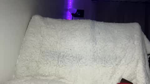 funwithme14785339 online show from November 12, 6:22 am