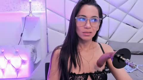 gabbieskinny online show from May 11, 11:34 am