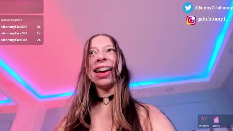 Gabi  online show from February 6, 5:49 pm