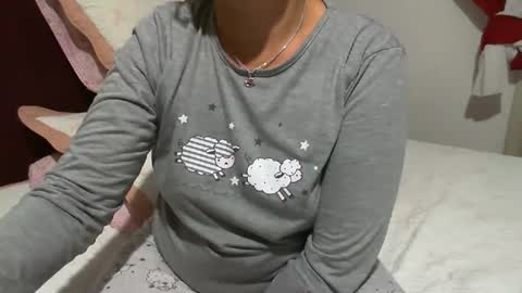 gaby  layla online show from May 15, 11:29 pm