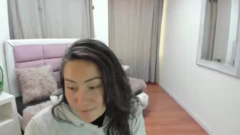 gabriela online show from June 26, 5:25 pm