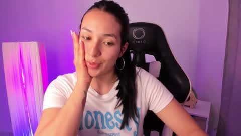 Snapshot of gaby_yummy chatting on January 24, 8:53 pm Gabriela online show from January 24, 8:53 pm