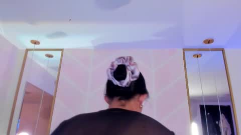 Gaby online show from November 27, 8:12 pm