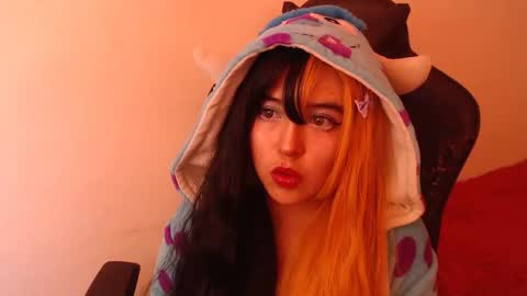 Kate 3 online show from December 17, 7:29 pm