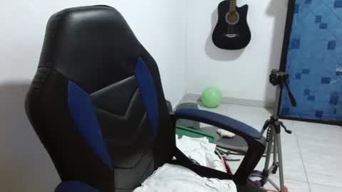 katia online show from June 24, 1:04 am