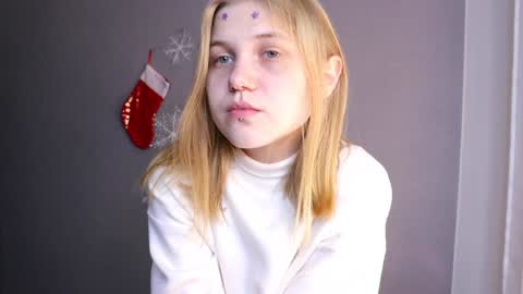 Devona online show from December 13, 2:38 pm